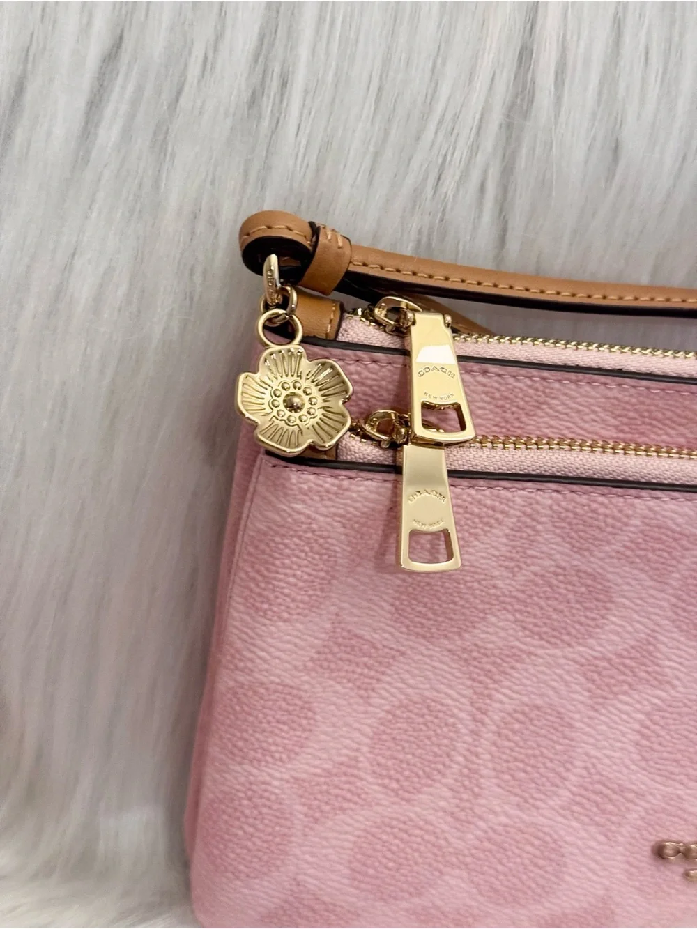 NWT Coach CEF61 Double Zip Wristlet In Signature Canvas With Charms Powder Pink